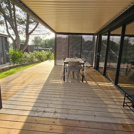Luxury Sauna&pool At Capdagde 假日公园